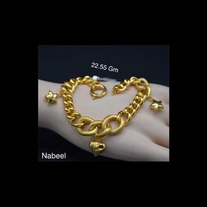 Meet your Posher, Saadia